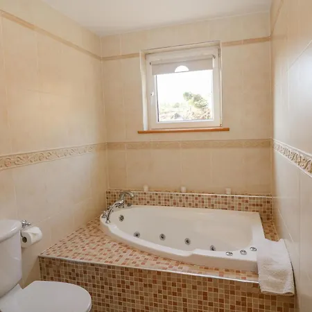 Bluebell House And Gardens