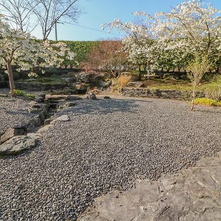 Bluebell House And Gardens *